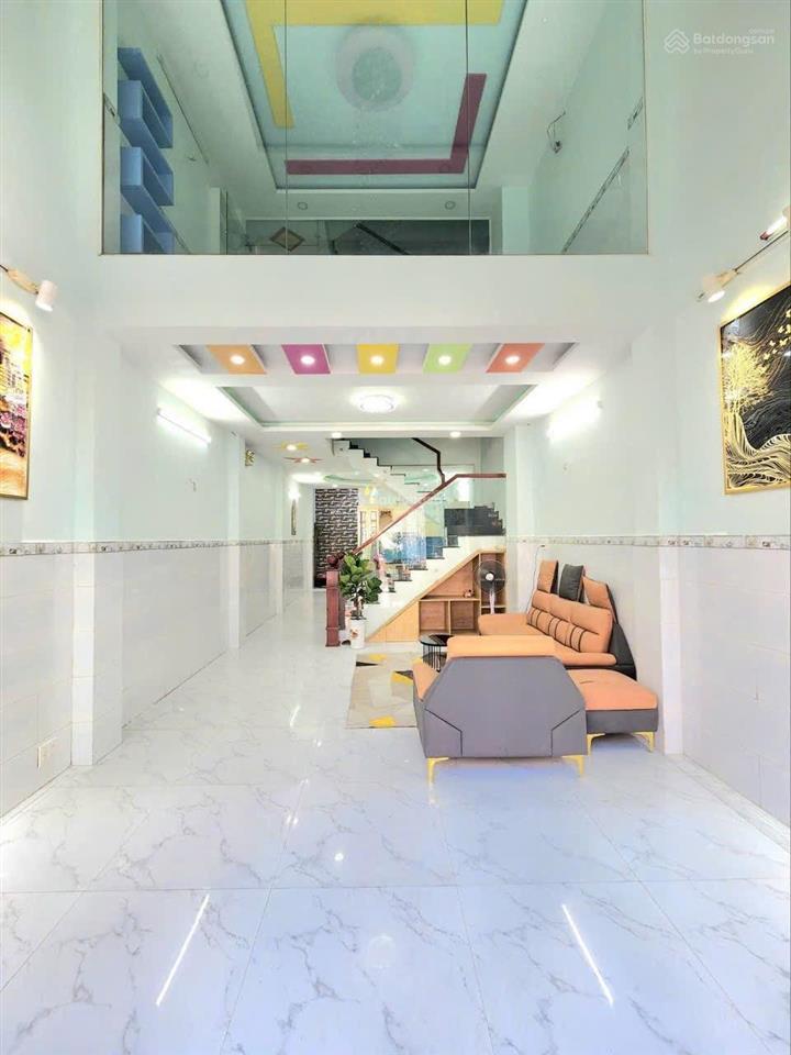 Cho thuê nhà nguyên căn hẻm xe hơi tân hòa đông, 4.5x17m trệt lửng 2 lầu st 7pn 6wc. giá 17 triệu