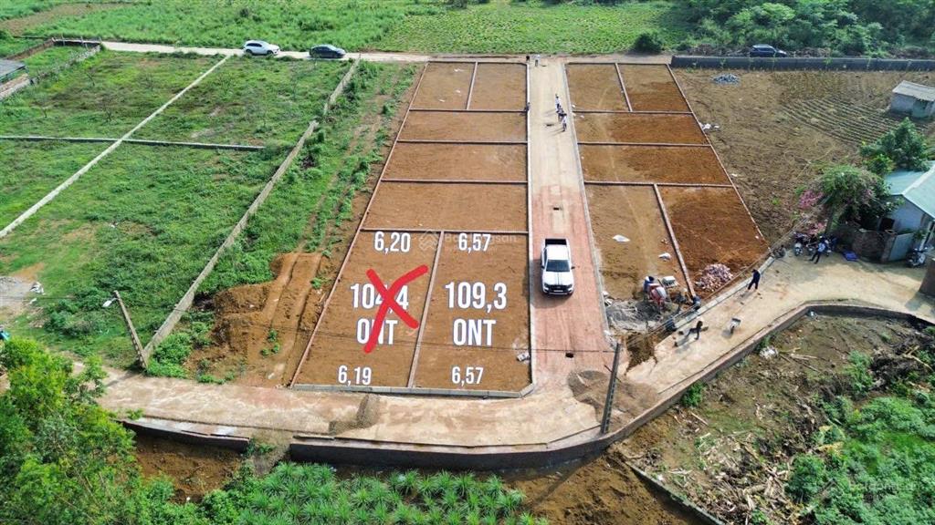 Sở hữu ngay lô góc view hồ mát mẻ, giá tốt, s = 109,3m² full ont, giá chỉ nhỉnh 2 tỷ xíu.
