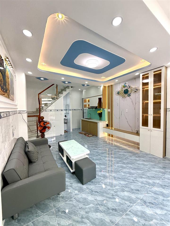 Nhà đẹp 40m2, hẻm thông, cách mặt tiền 30m đường ba đình p9 q8