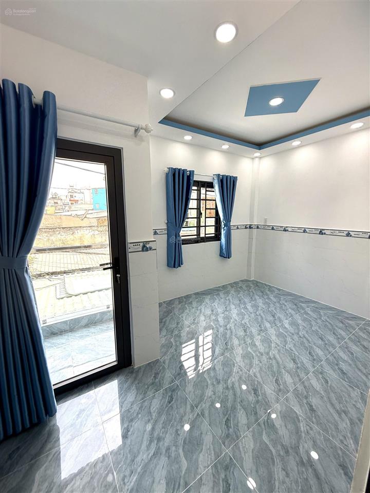 Nhà đẹp 40m2, hẻm thông, cách mặt tiền 30m đường ba đình p9 q8