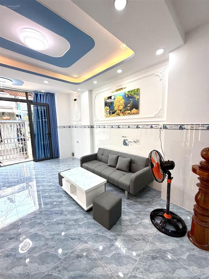 Nhà đẹp 40m2, hẻm thông, cách mặt tiền 30m đường ba đình p9 q8