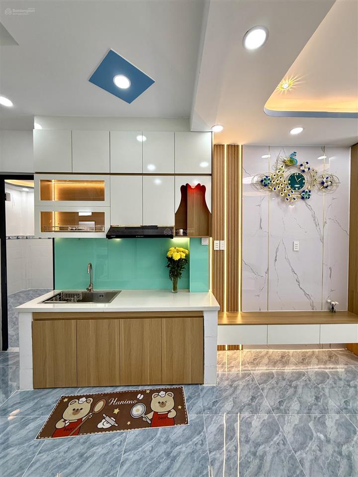 Nhà đẹp 40m2, hẻm thông, cách mặt tiền 30m đường ba đình p9 q8