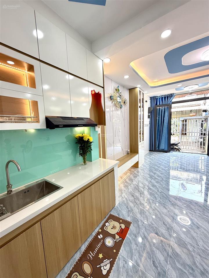 Nhà đẹp 40m2, hẻm thông, cách mặt tiền 30m đường ba đình p9 q8