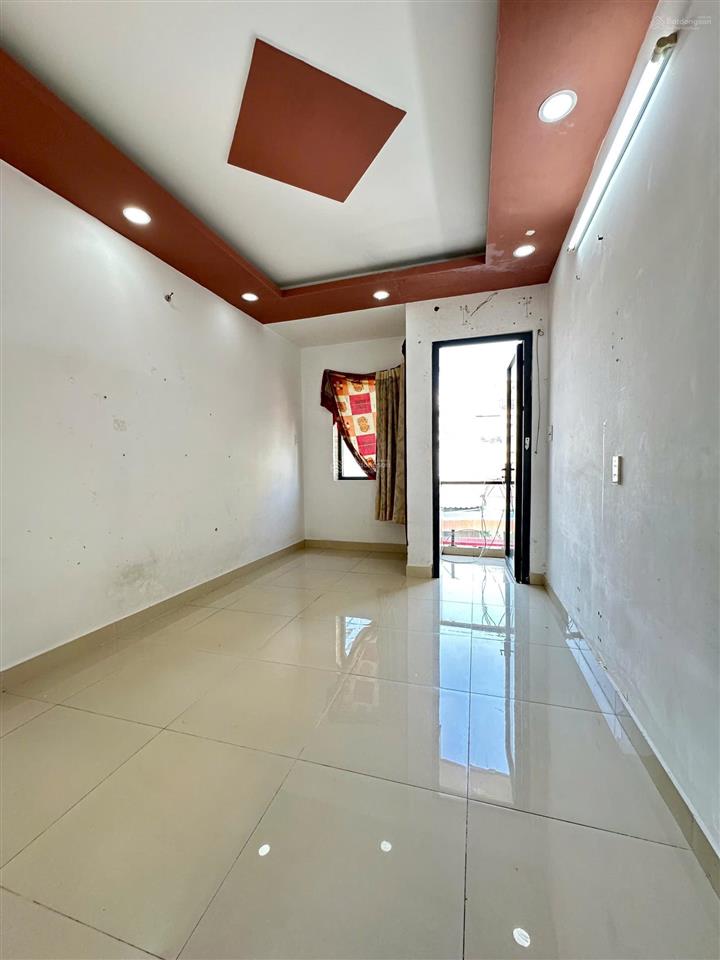 Nhà 5 tầng, hẻm thông, sát hẻm xe hơi đường âu dương lân p3 q8