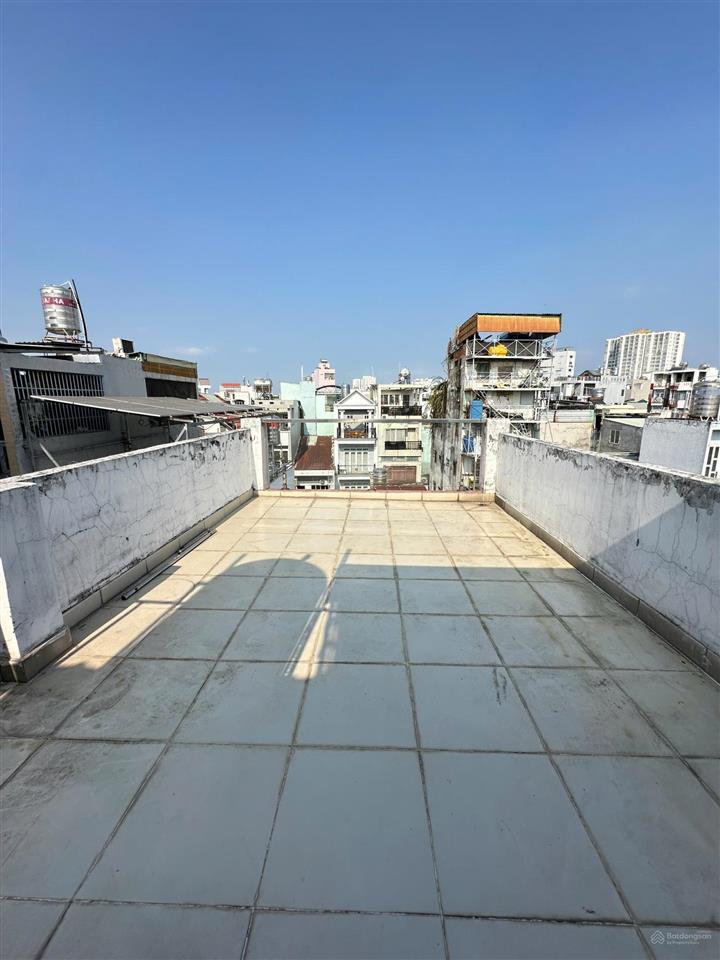 Nhà 5 tầng, hẻm thông, sát hẻm xe hơi đường âu dương lân p3 q8