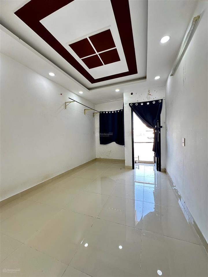 Nhà 5 tầng, hẻm thông, sát hẻm xe hơi đường âu dương lân p3 q8