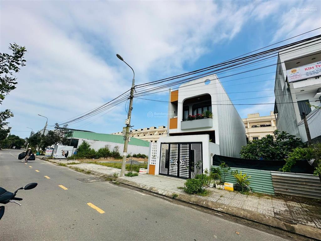 Giá sập 125m2 đất đường võ tự chỉ 3 tỷ 690, đối lưng dãy shophouse