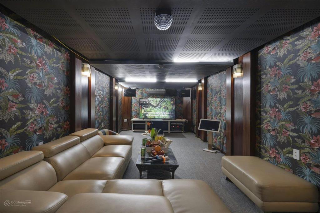 Biệt thự 378m² trung tâm vịnh biển đà nẵng 6pn, hồ bơi, giá 32 tỷ