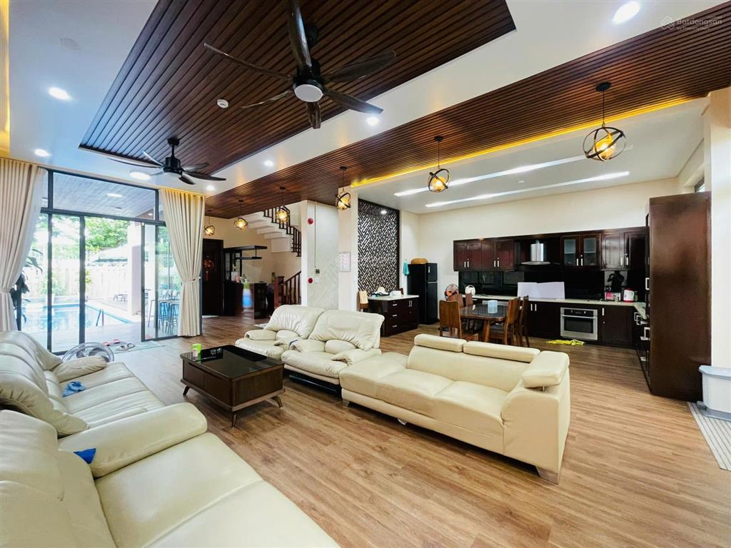 Biệt thự 378m² trung tâm vịnh biển đà nẵng 6pn, hồ bơi, giá 32 tỷ