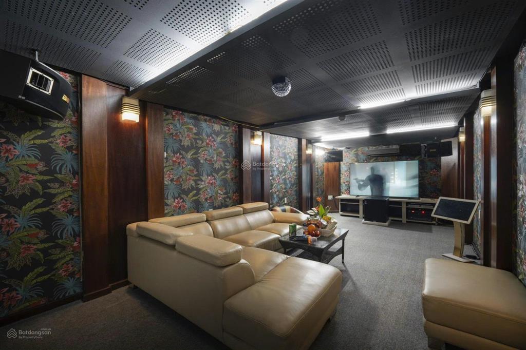 Biệt thự 378m² trung tâm vịnh biển đà nẵng 6pn, hồ bơi, giá 32 tỷ