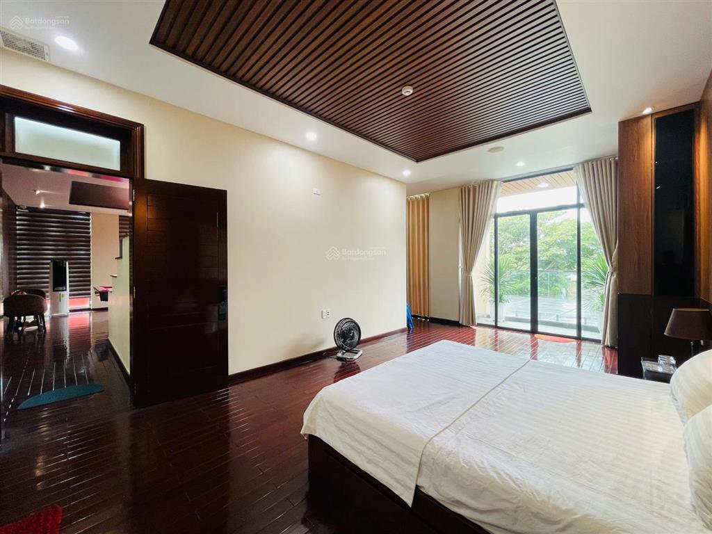 Biệt thự 378m² trung tâm vịnh biển đà nẵng 6pn, hồ bơi, giá 32 tỷ