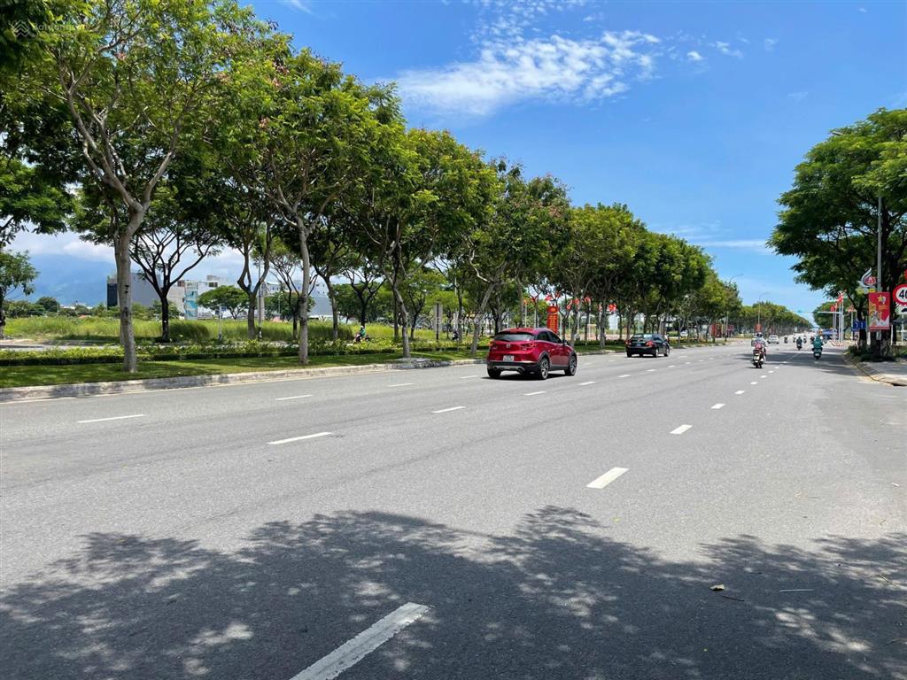 Đất mt đường 10m5 phú thạnh 7, view trực diện quảng trường công viên, ngay ubnd phường