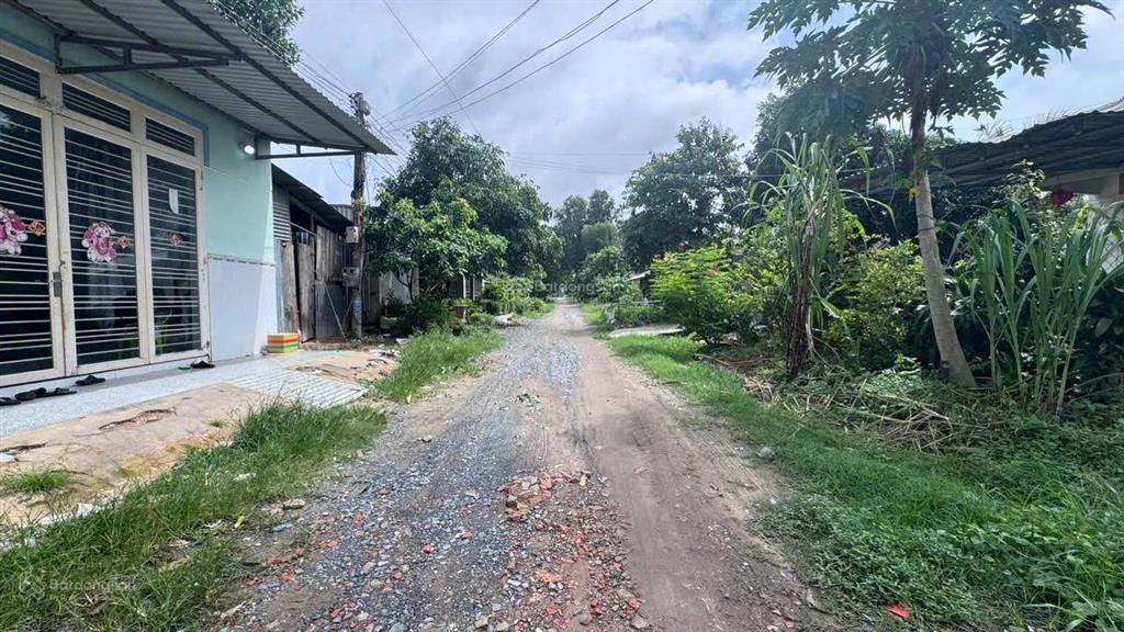 Tôi cần bán 200m2 100m2 thổ cư 150 triệu bao sổ