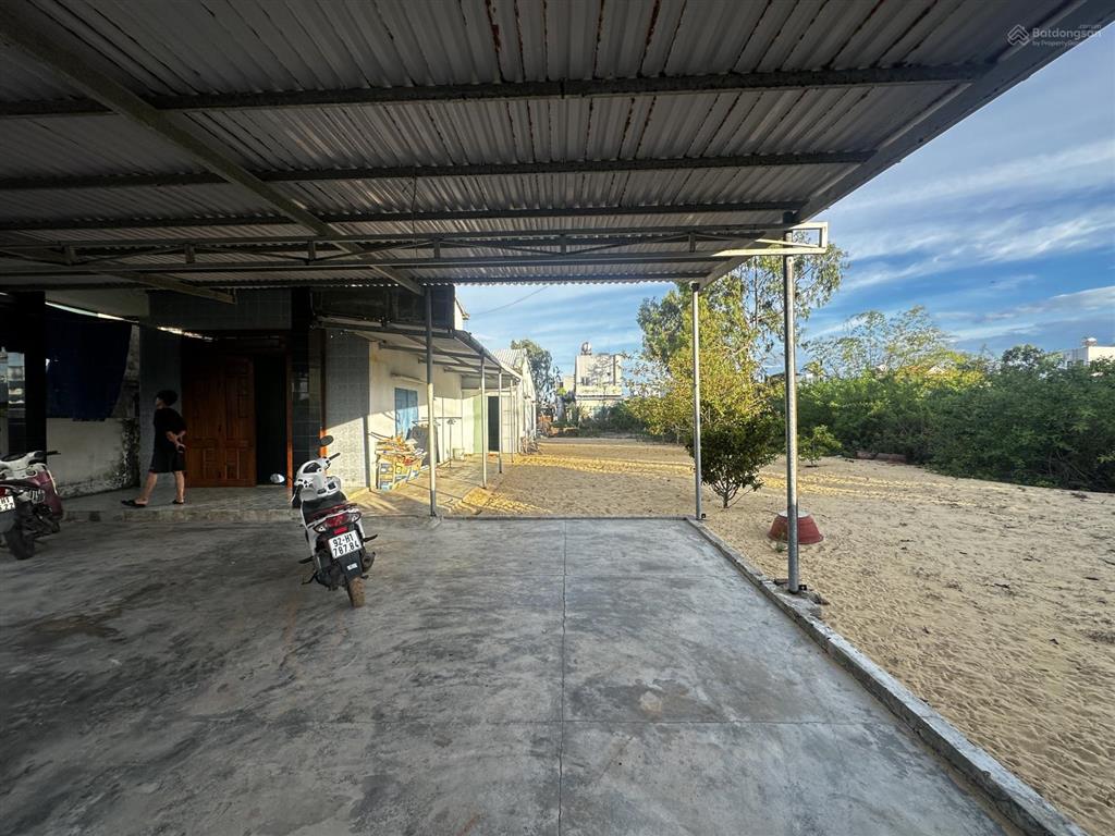 Cần bán lô đất 750m sát biển thôn hà bình cách biển vài bước chân đường ô tô thông thoáng
