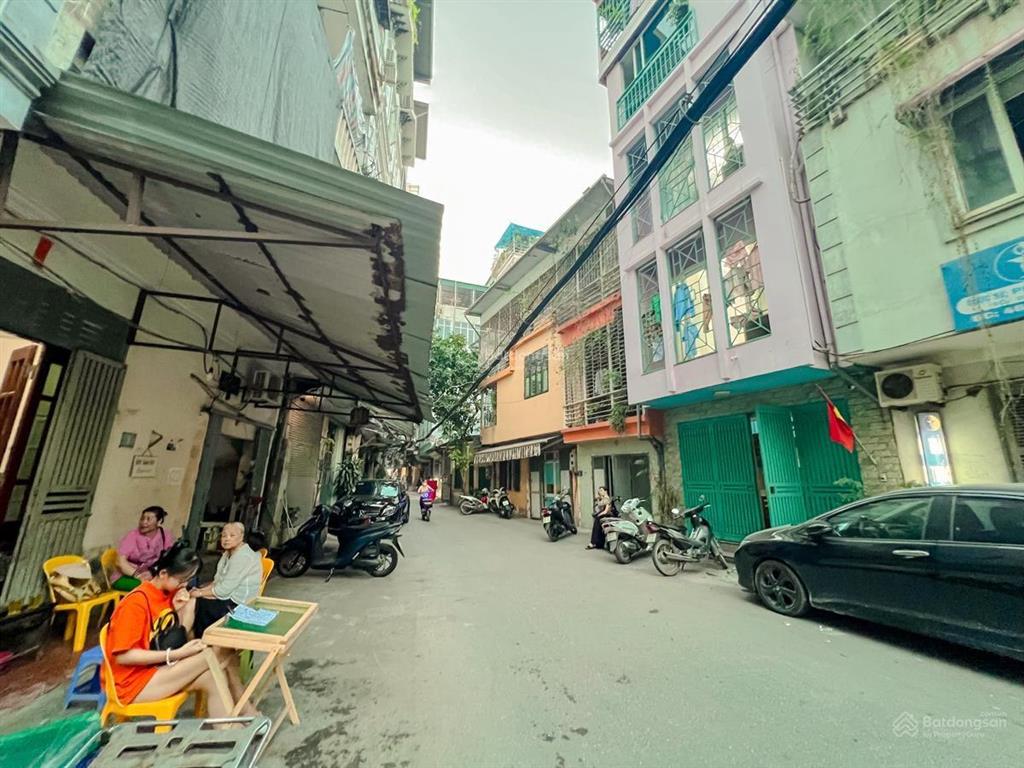 Cần bán mảnh đất 91m2 , mặt tiền 10m gần hồ văn chương đống đa , sổ nở hậu nhẹ