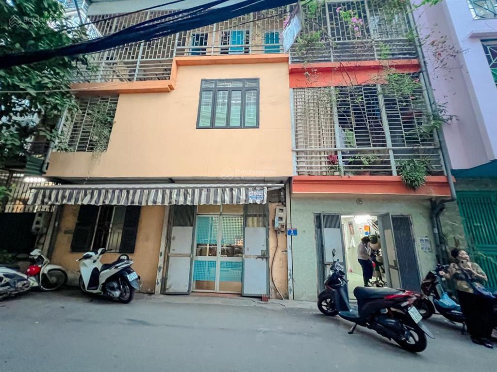 Cần bán mảnh đất 91m2 , mặt tiền 10m gần hồ văn chương đống đa , sổ nở hậu nhẹ