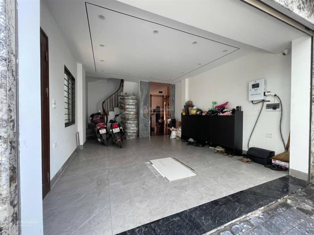 Bán nhà phố ngọc lâm lô góc 50m2, 7 tầng thang máy, mặt tiền 4m, gần mipec long biên