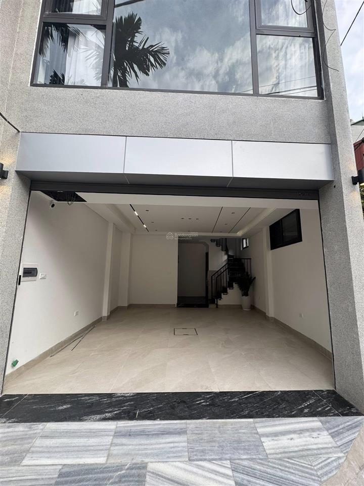 Bán nhà phố ngọc thụy 37m2, 6 tầng, lô góc, mặt tiền gần 5m, ô tô vào nhà, gần công viên