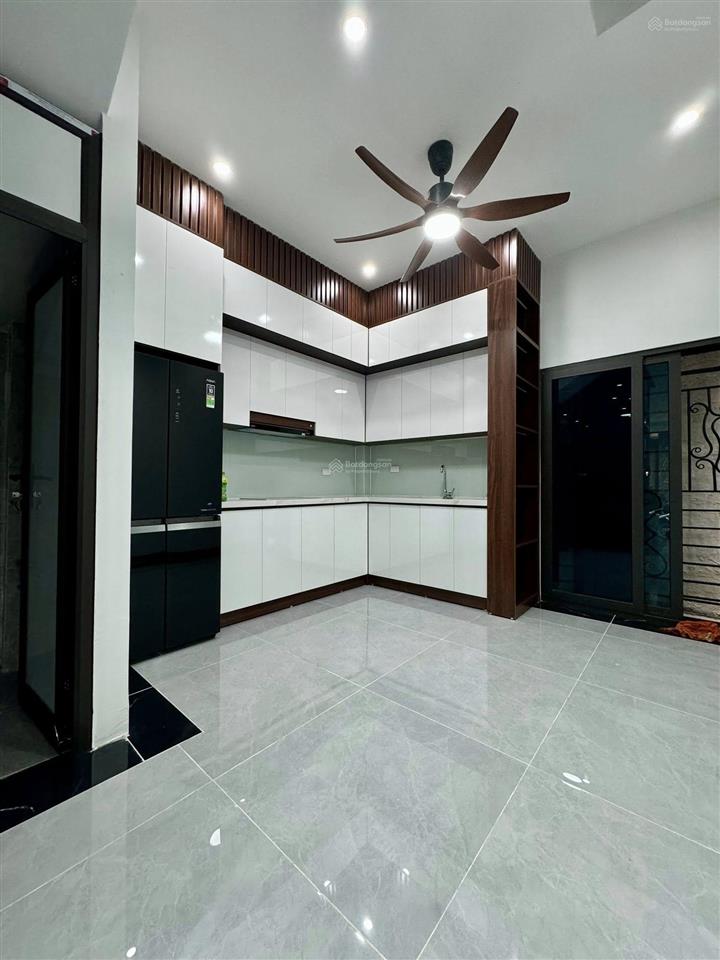 Bán nhà khu đầm hồng 50m2,6 tầng thang máy ô tô vào nhà ,sát vành đai 2,5 ,ô tô dừng đỗ 24/7