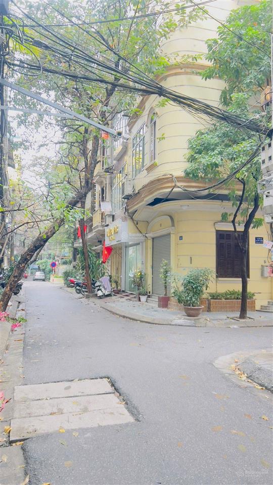 Bán nhà phố nguyên hồng, 42m2, 4 tầng, phân lô ô tô đỗ tránh thoải mái