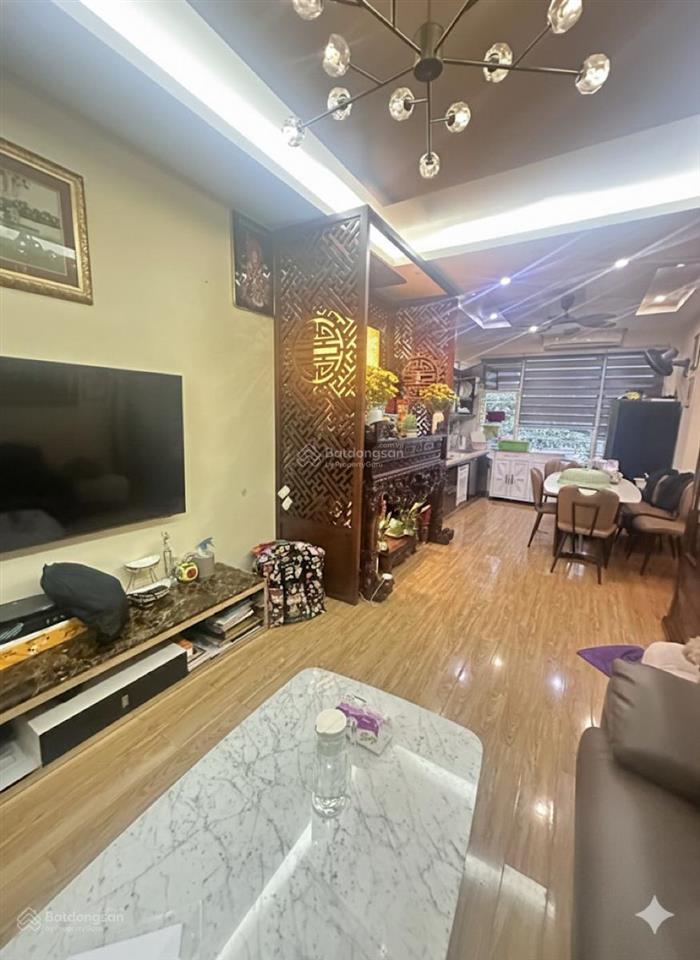 Bán nhà phố trần khát chân , 41m2, 5 tầng , phân lô ô tô vào nhà, vỉa hè 1,4m vừa ở vừa kinh doanh