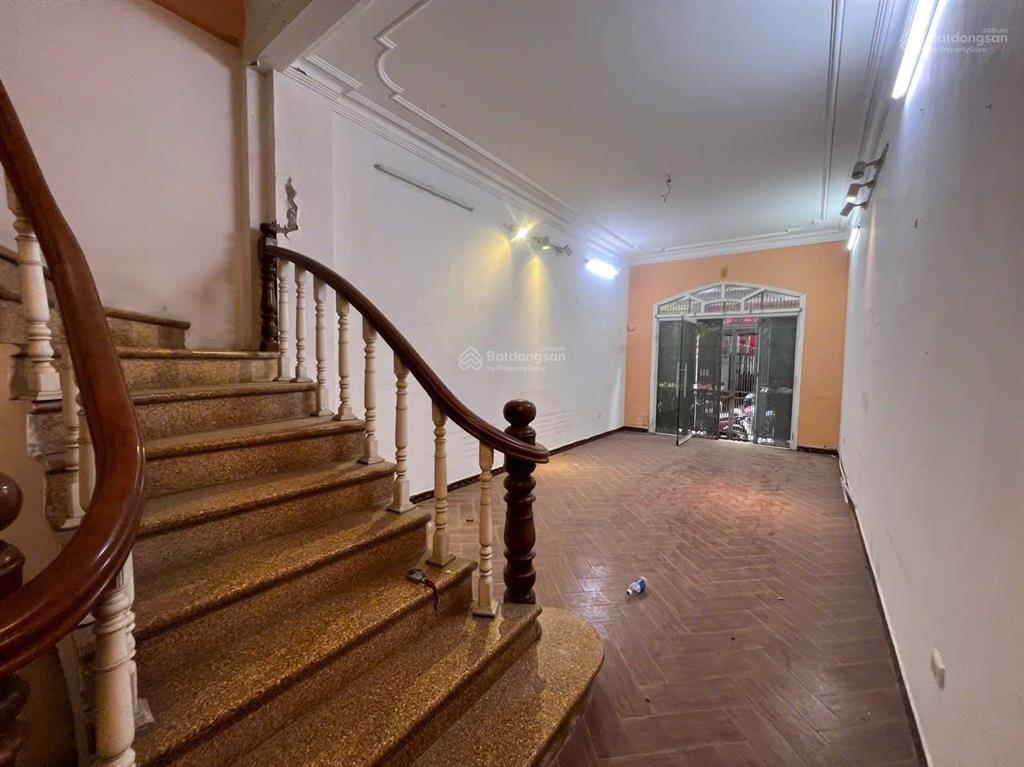 Bán gấp nhà phố lê thanh nghị 64m2, 4 tầng, mt 4m, ngõ rộng ô tô ra vào, 1 nhà là ra mặt phố
