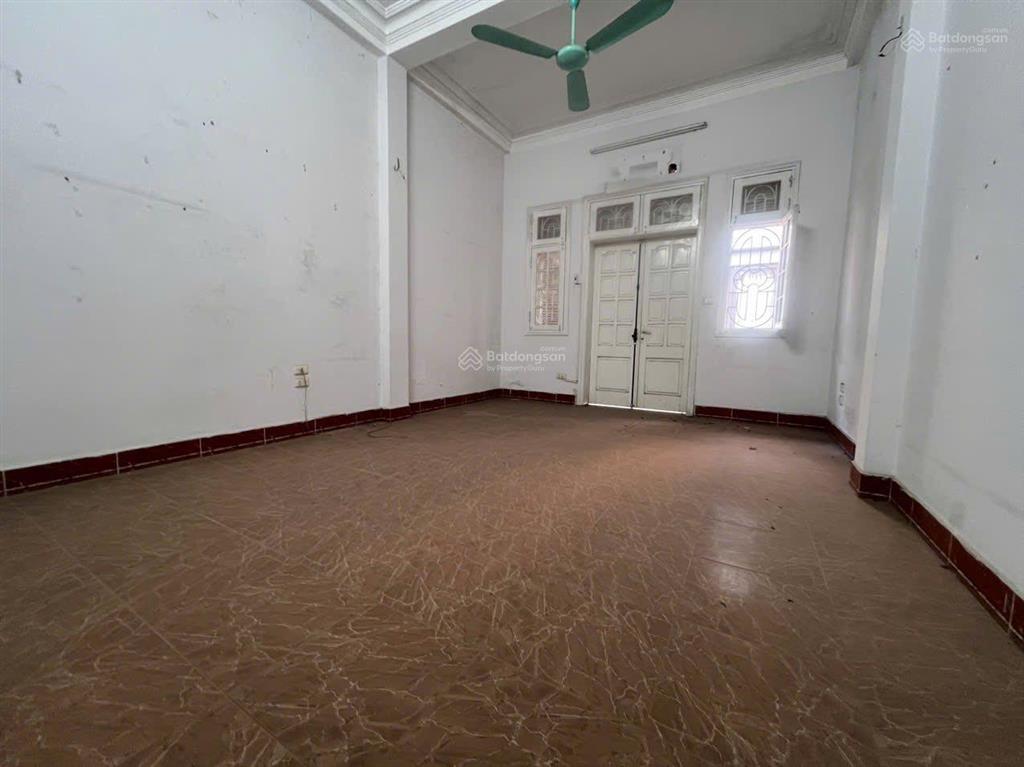Bán gấp nhà phố lê thanh nghị 64m2, 4 tầng, mt 4m, ngõ rộng ô tô ra vào, 1 nhà là ra mặt phố