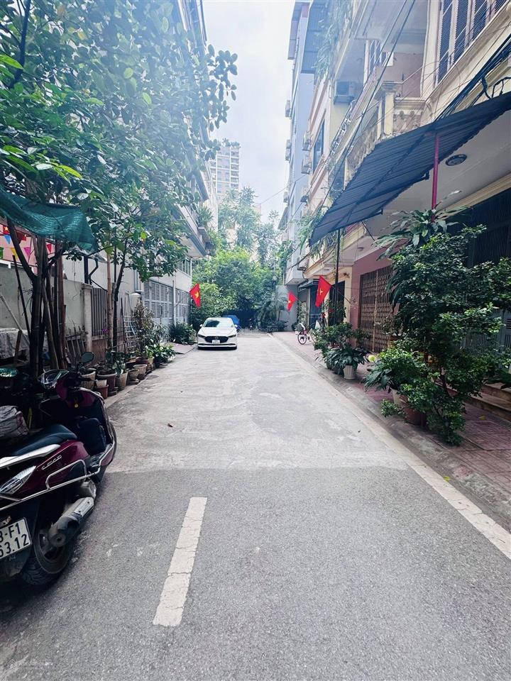 Bán nhà phố vĩnh phúc  ba đình 42m2 ,4 tầng ,mt 4.2m ,ô tô đỗ dừng đỗ trước nhà 24/7