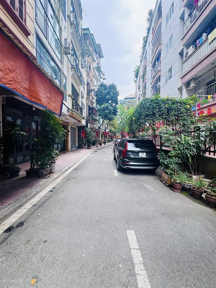 Bán nhà phố vĩnh phúc  ba đình 42m2 ,4 tầng ,mt 4.2m ,ô tô đỗ dừng đỗ trước nhà 24/7