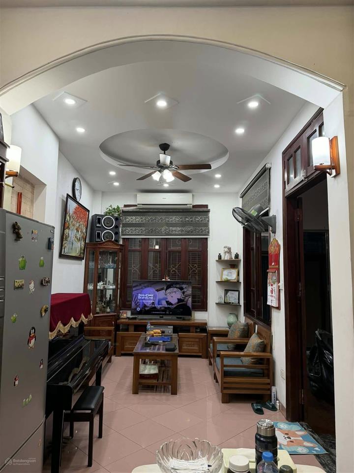 Bán nhà 40m², mặt tiền 5,2m, 4 tầng ở ngõ 106 nguyễn ngọc nại, giá 9 tỷ