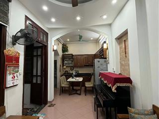 Bán nhà 40m2 , mặt tiền 5,2m, 4 tầng ở ngõ 98 nguyễn ngọc nại, giá 9.x tỷ