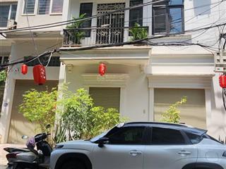 Chính chủ cần bán gấp nhà phố lâm hạ 40m2, 5 tầng, có vỉa hè, ô tô đỗ tránh 24/7