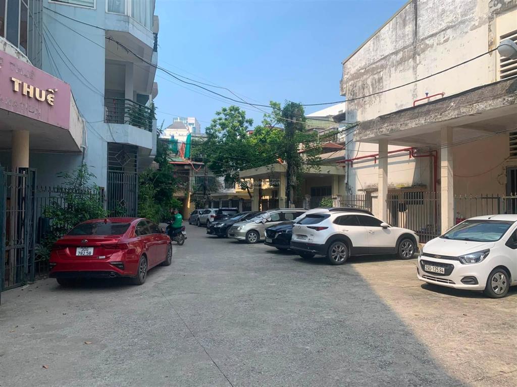 Cần bán gấp căn tập thể khu bộ tài chính, t1, 50m2, vừa ở vừa kinh doanh ok, giá nhỉnh 4 tỷ