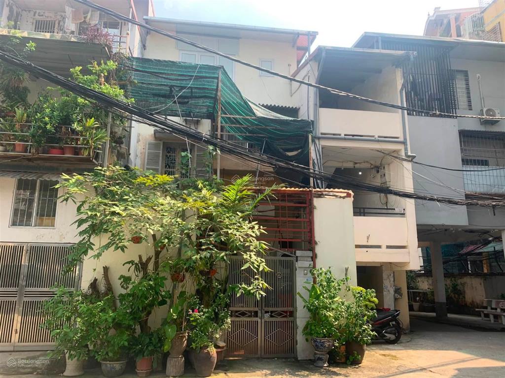 Cần bán gấp căn tập thể khu bộ tài chính, t1, 50m2, vừa ở vừa kinh doanh ok, giá nhỉnh 4 tỷ