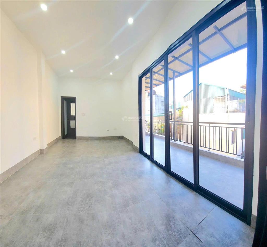 Bán nhà 5 tầng dân xây kiên cố  trần khát chân/võ thị sáu 61m2, mặt tiền 5,9m