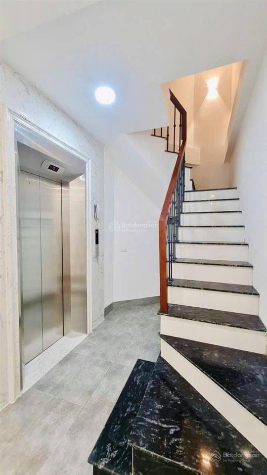 Bán nhà 5 tầng dân xây kiên cố  trần khát chân/võ thị sáu 61m2, mặt tiền 5,9m