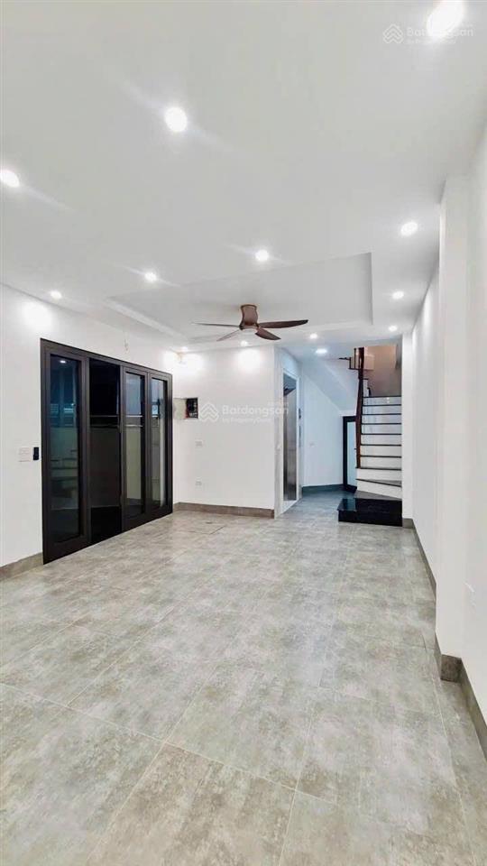 Bán nhà 5 tầng dân xây kiên cố  trần khát chân/võ thị sáu 61m2, mặt tiền 5,9m