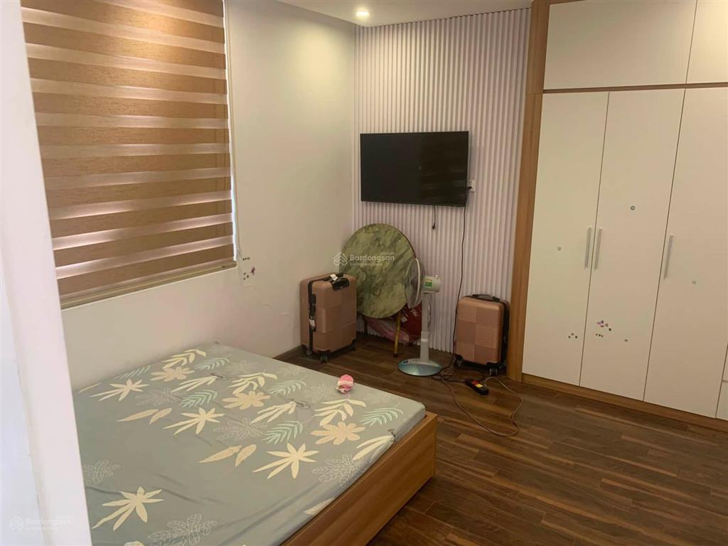 Chính chủ cần tiền gấp bán căn 2pn, 78m2, full đồ, tầng trung, đơn nguyên c, giá 6,x tỷ