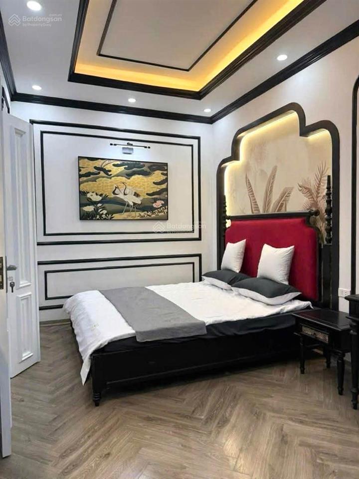 Nhỉnh 9 đồng cho căn 33m2 x 5 tầng x mặt tiền 5m phố phó đức chính