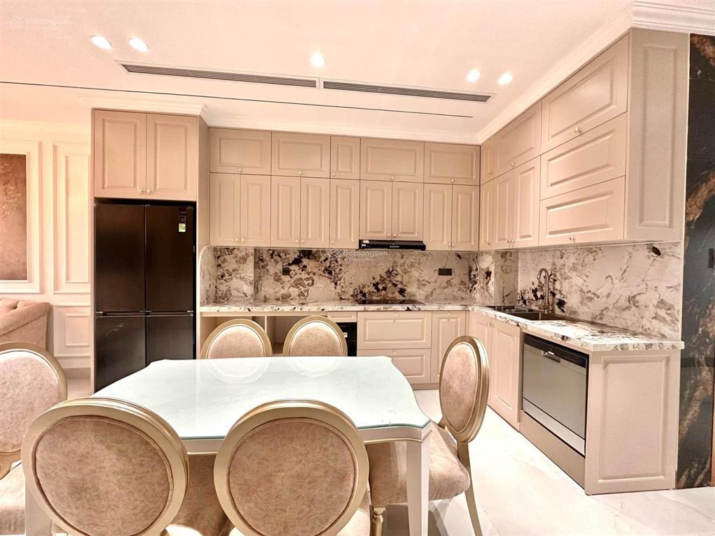 Gấp lắm rồi cần bán trước tháng 11 nhà 65m2, 7 tầng, mặt tiền 4,1m có thang máy ngõ 264 ngọc thụy