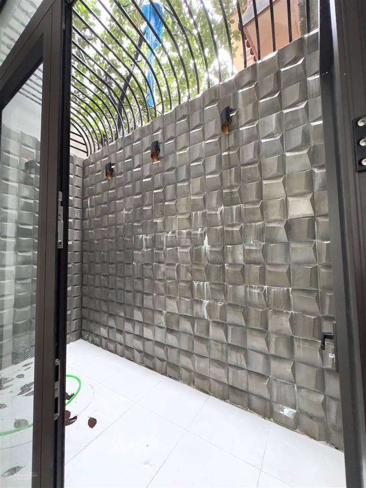 Gấp lắm rồi cần bán trước tháng 11 nhà 65m2, 7 tầng, mặt tiền 4,1m có thang máy ngõ 264 ngọc thụy