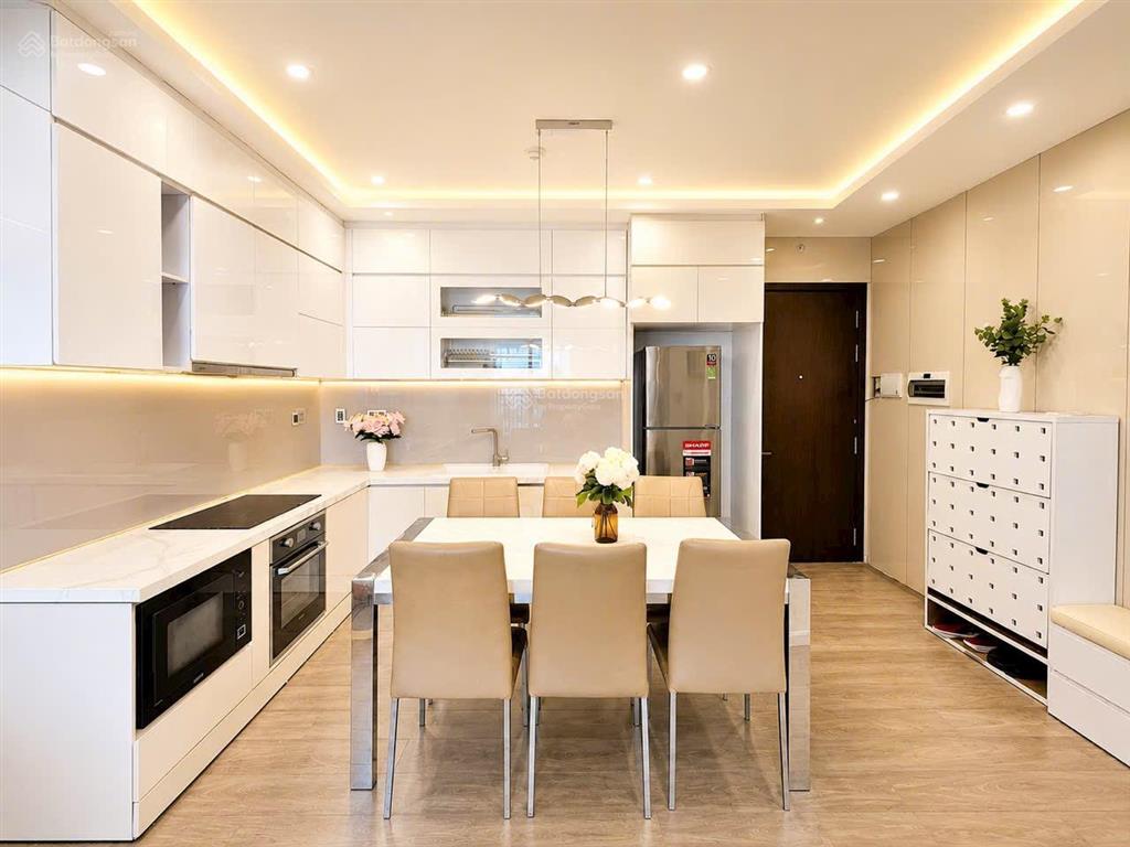 Cần bán căn hộ chung cư sunrise city view quận 7. view quận 1 ngắm pháo hoa cực đã