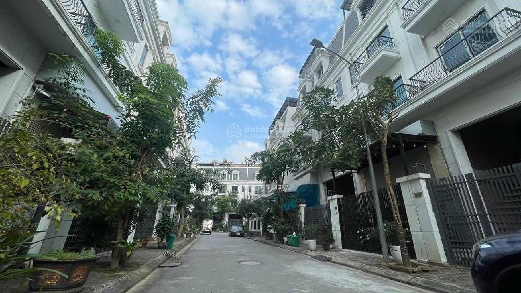 Biệt thự liền kề happyland đông anh  lô góc  gần ql3  có thang máy  sẵn ở ngay