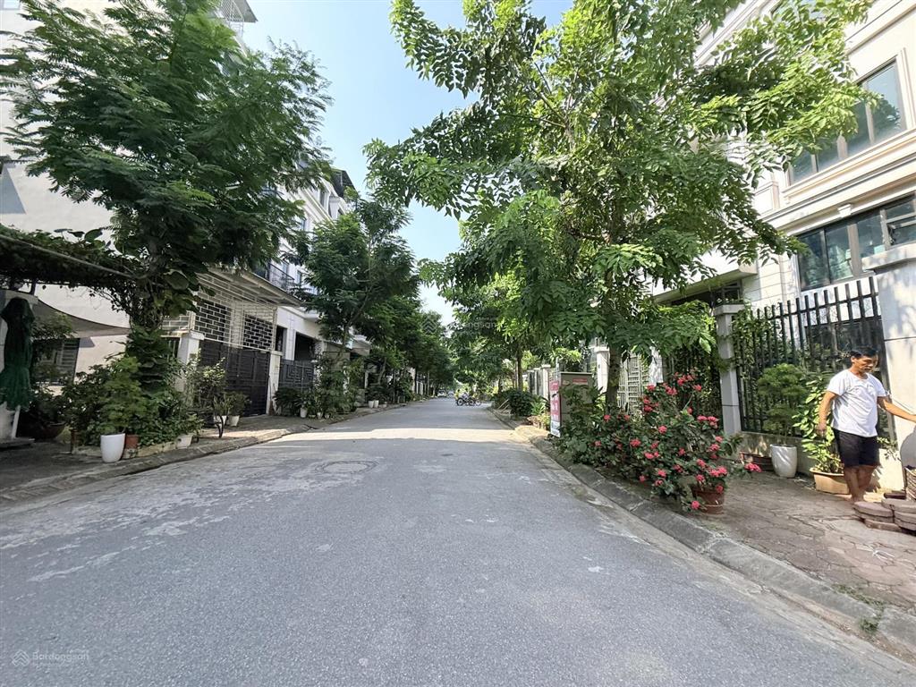 Căn góc liền kề happy land đông anh 114m xây thô 4 tầng 1 tum