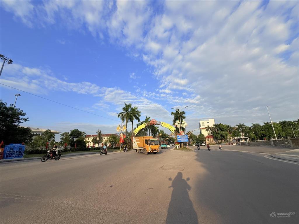 Bán đất tặng nhà ngõ 176 cao lỗ đông anh | quỹ đất rộng, vị trí đẹp  khu trung tâm của xã đông anh