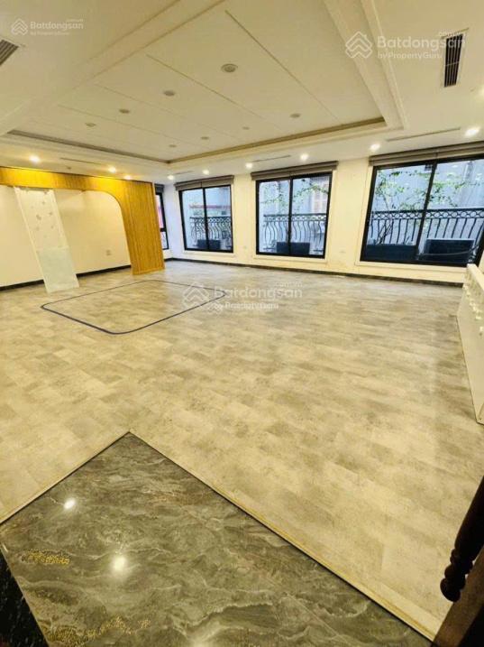 Cho thuê nhà mặt phố nguyễn chánh, cầu giấy dt 150m² x 8 tầng, thang máy, thông sàn giá 133 triệu