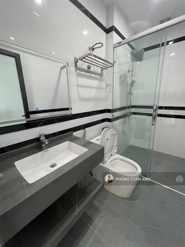 Nhà đẹp lô góc xây mới 43m2 x 4 tầng, 2 mặt thoáng, gần mặt đường đà nẵng cống hộp cầu hoàng gia