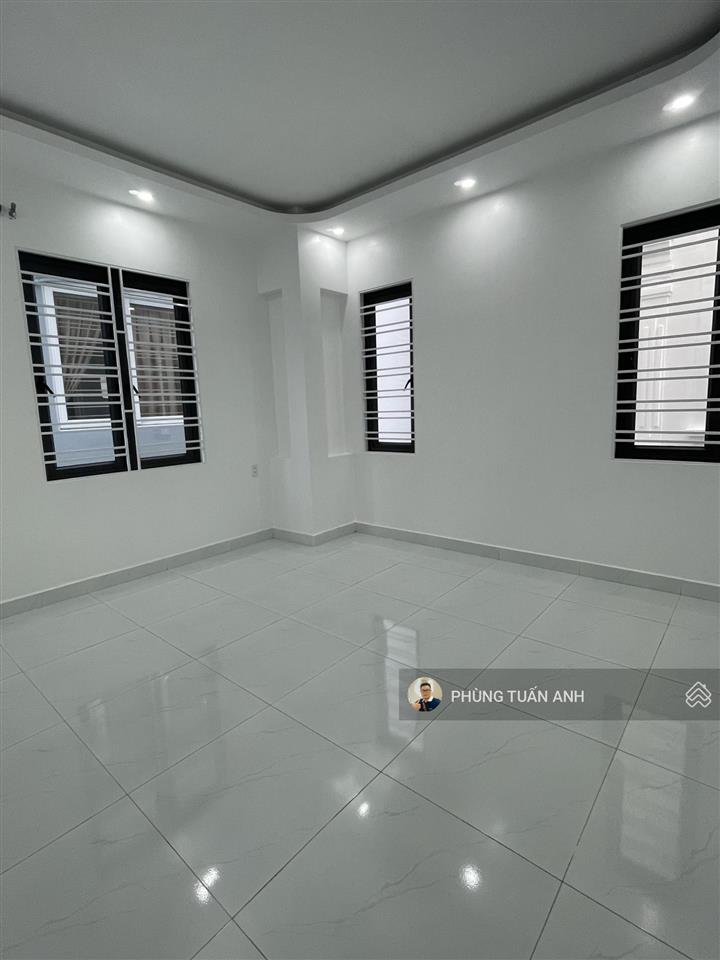 Nhà đẹp lô góc xây mới 43m2 x 4 tầng, 2 mặt thoáng, gần mặt đường đà nẵng cống hộp cầu hoàng gia