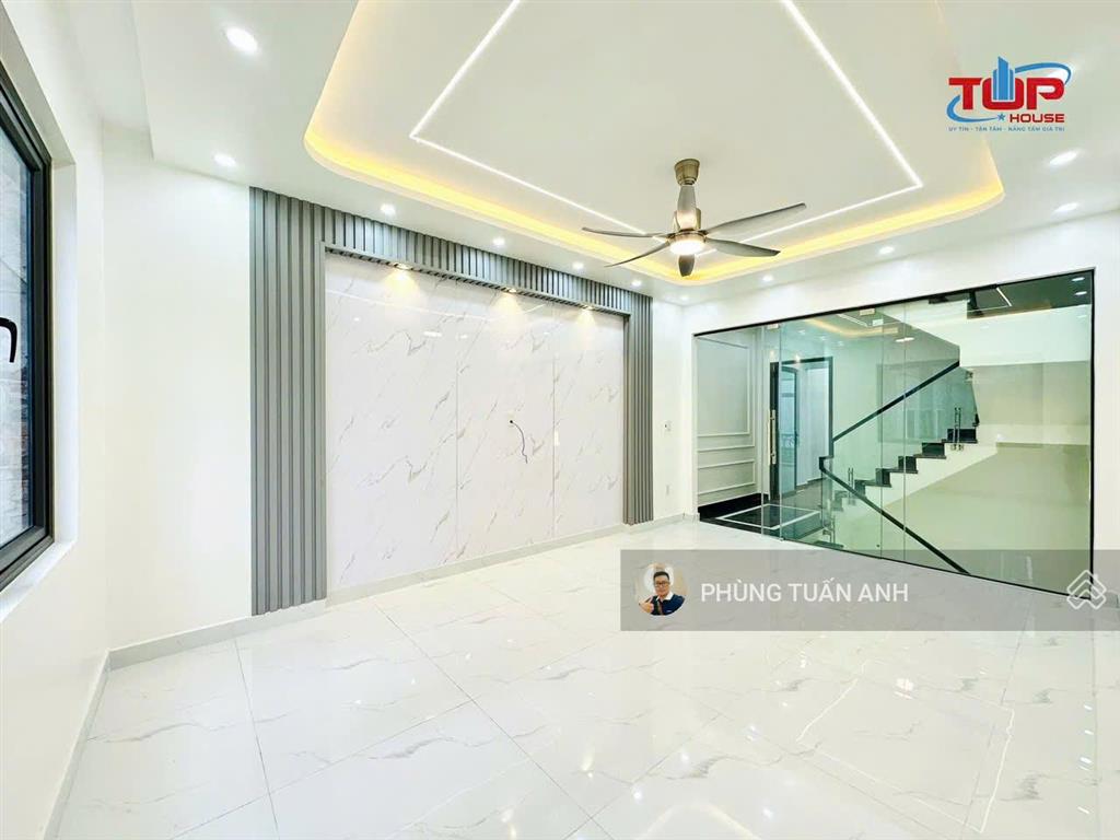 Nhà đẹp lô góc xây mới 43m2 x 4 tầng, 2 mặt thoáng, gần mặt đường đà nẵng cống hộp cầu hoàng gia