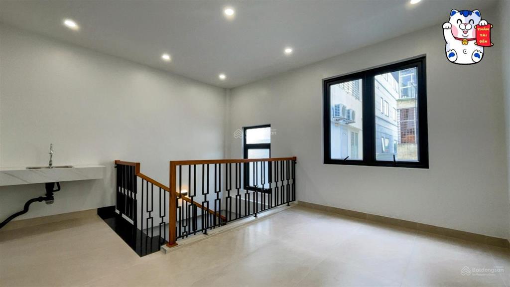 Bán nhà phố trung tâm đinh tiên hoàng  4 tầng đủ công năng  giá 6,68 tỷ